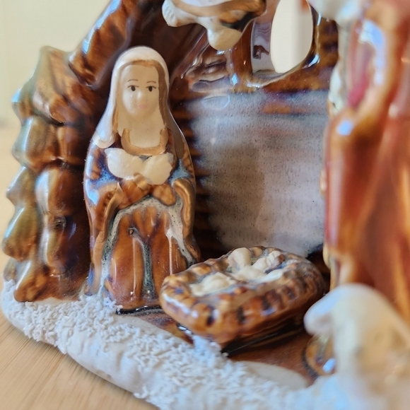 Vintage Ceramic Nativity Scene Christmas Figurine Statue Holiday Decor Creche - Picture 4 of 11